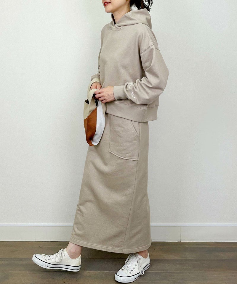 model：H164　着用サイズ：M　モカ　セットアップで