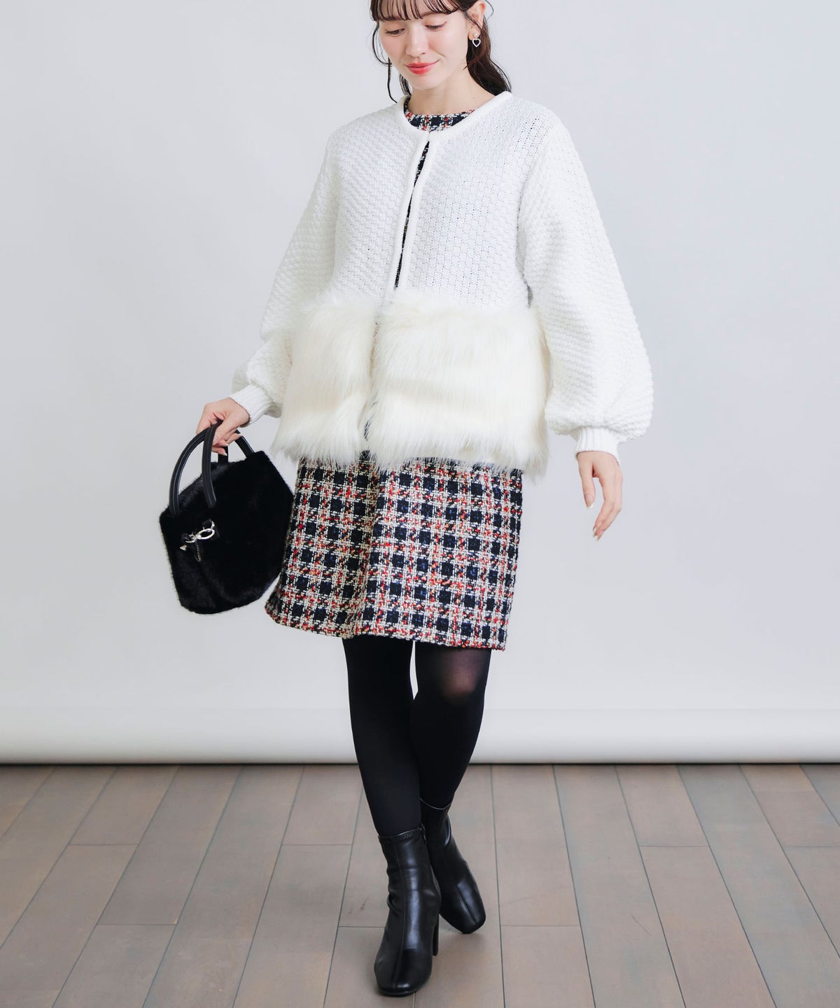model：H155　着用サイズ：M　オフホワイト