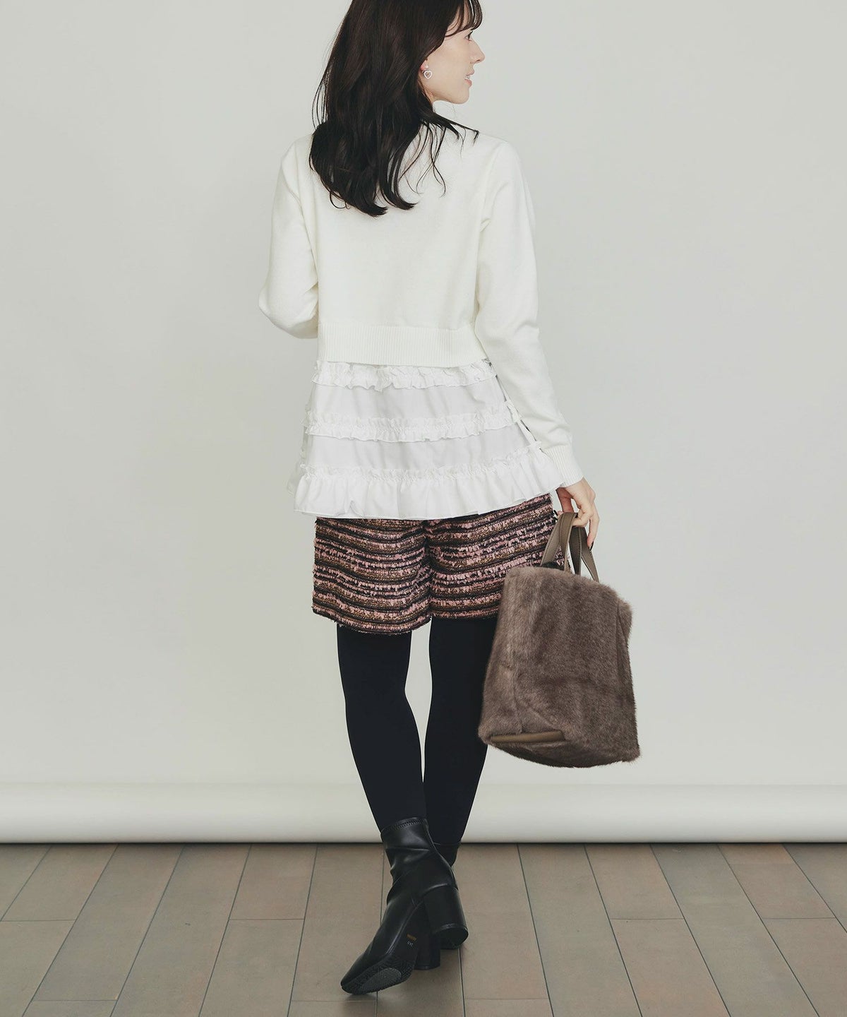 model：H155　着用サイズ：M　オフホワイト