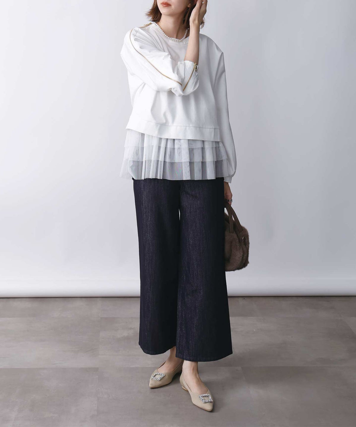 model：H171　着用サイズ：M　オフホワイト