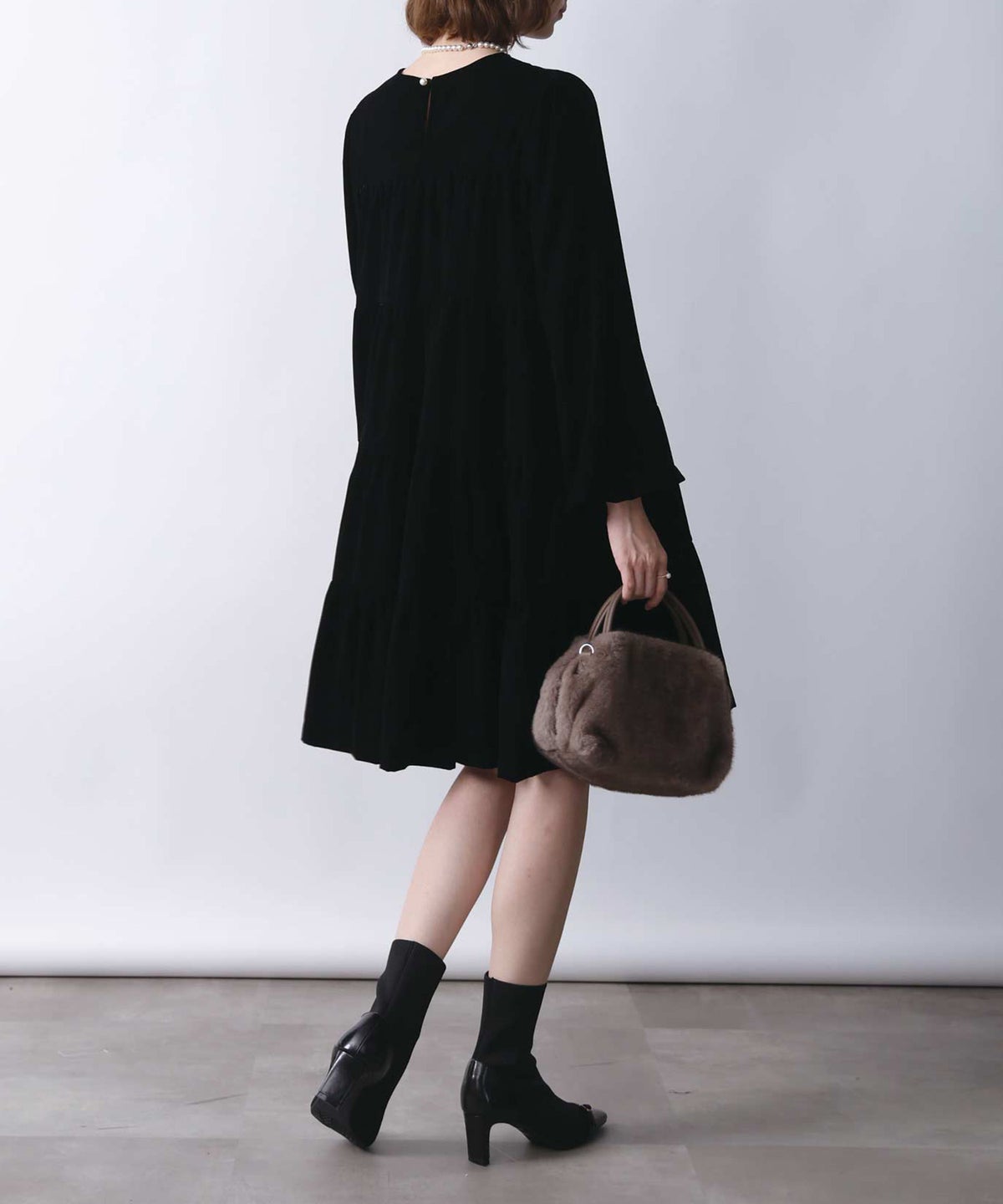 model：H171　着用サイズ：M　ブラック