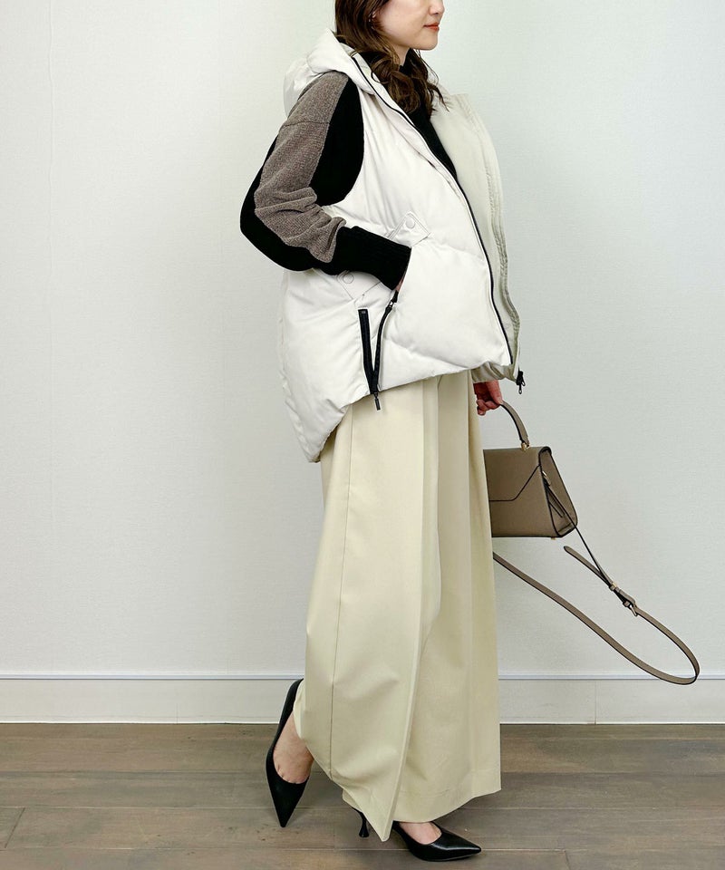 model：H164　着用サイズ：M　オフホワイト