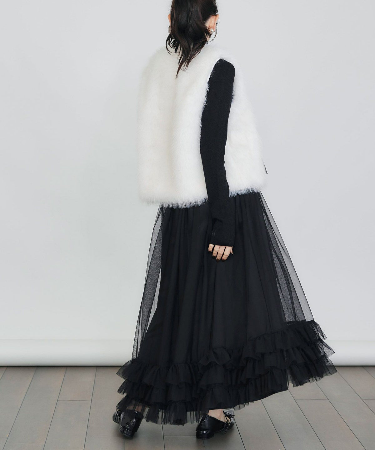 model：H155　着用サイズ：M　オフホワイト