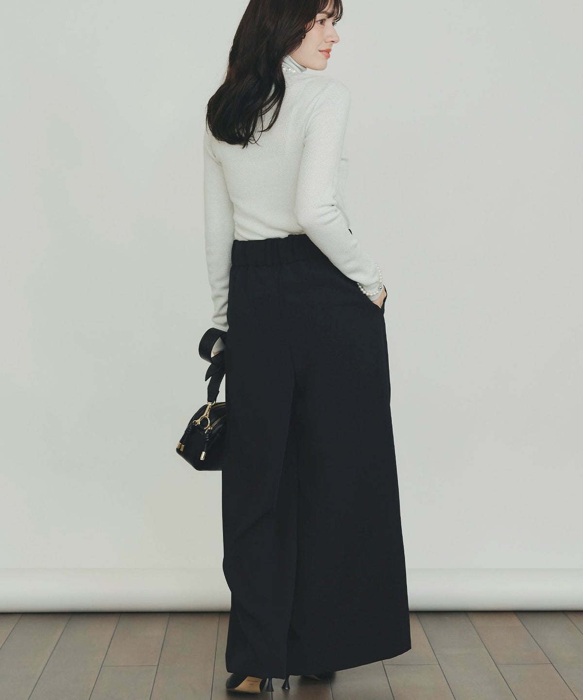 model：H155　着用サイズ：M　ブラック