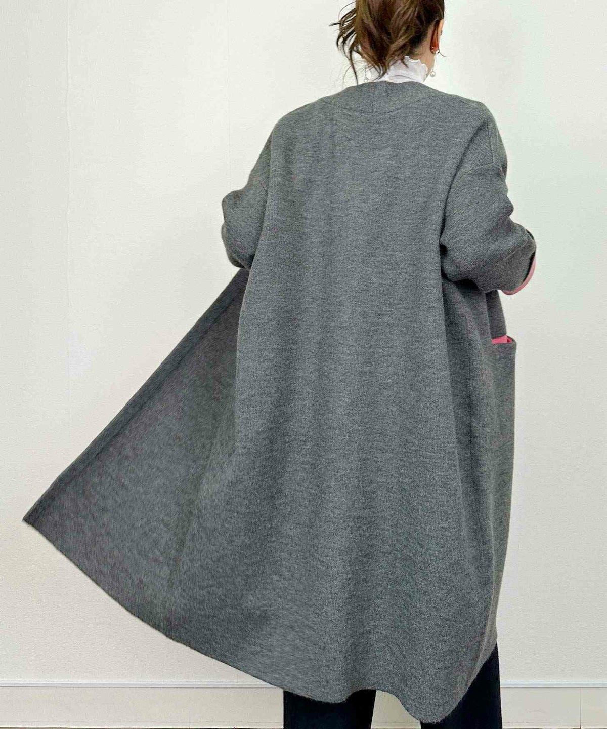 model：H164　着用サイズ：M　チャコールグレー