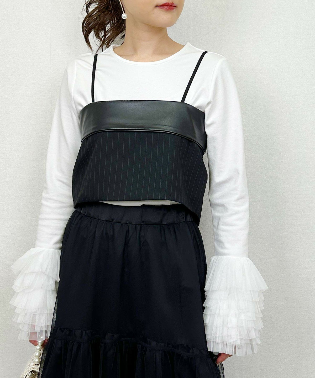 model：H164　着用サイズ：M　ブラック(ビスチェ)