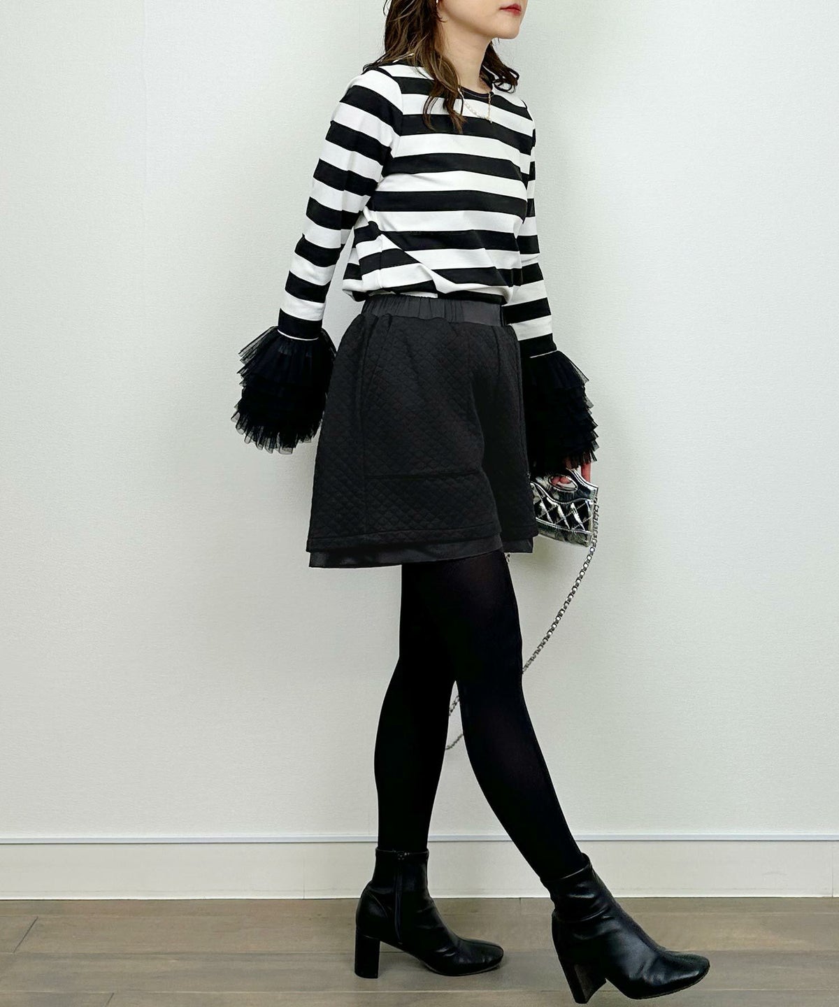 model：H164　着用サイズ：M　ブラック