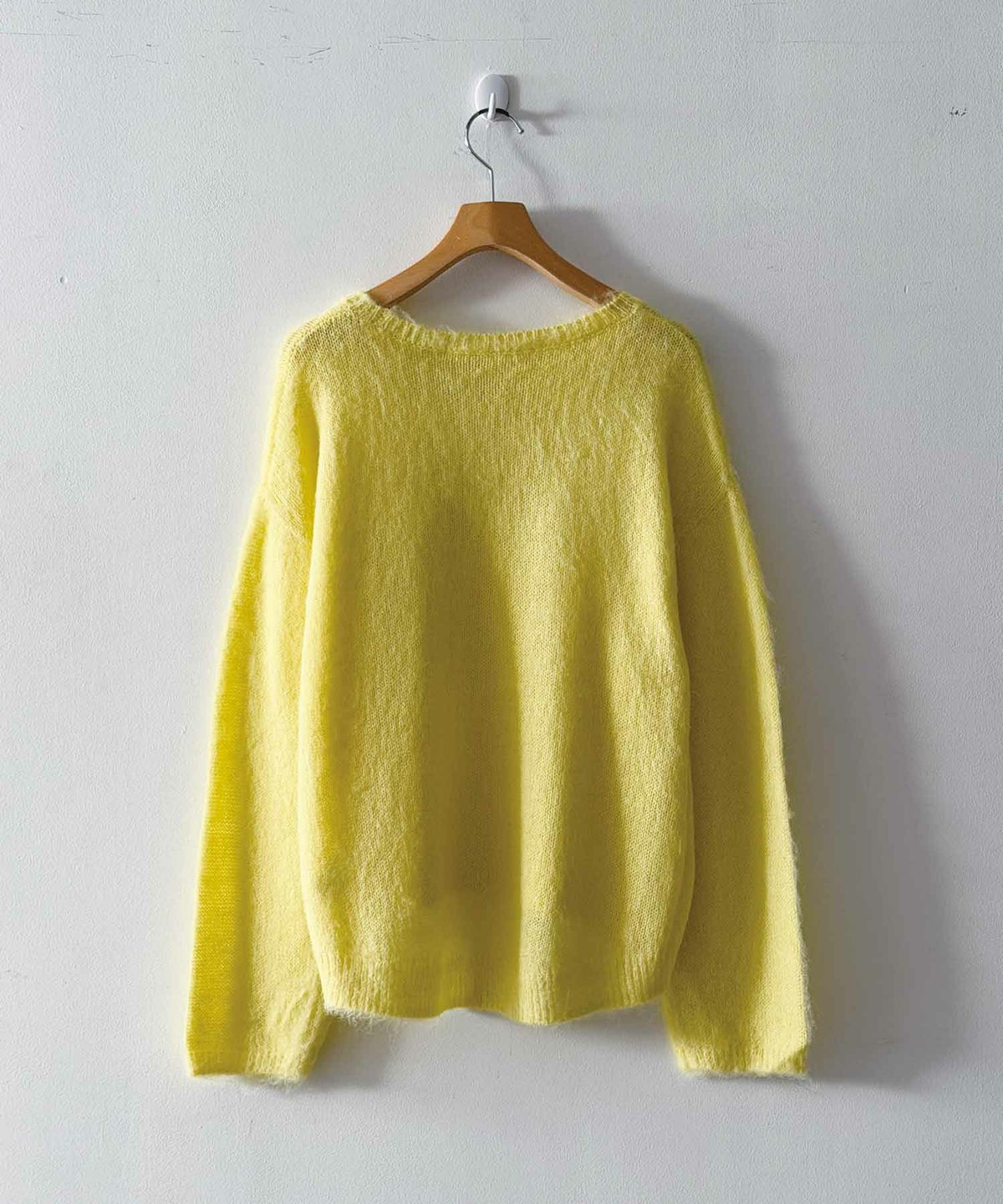 イエロー　後ろ