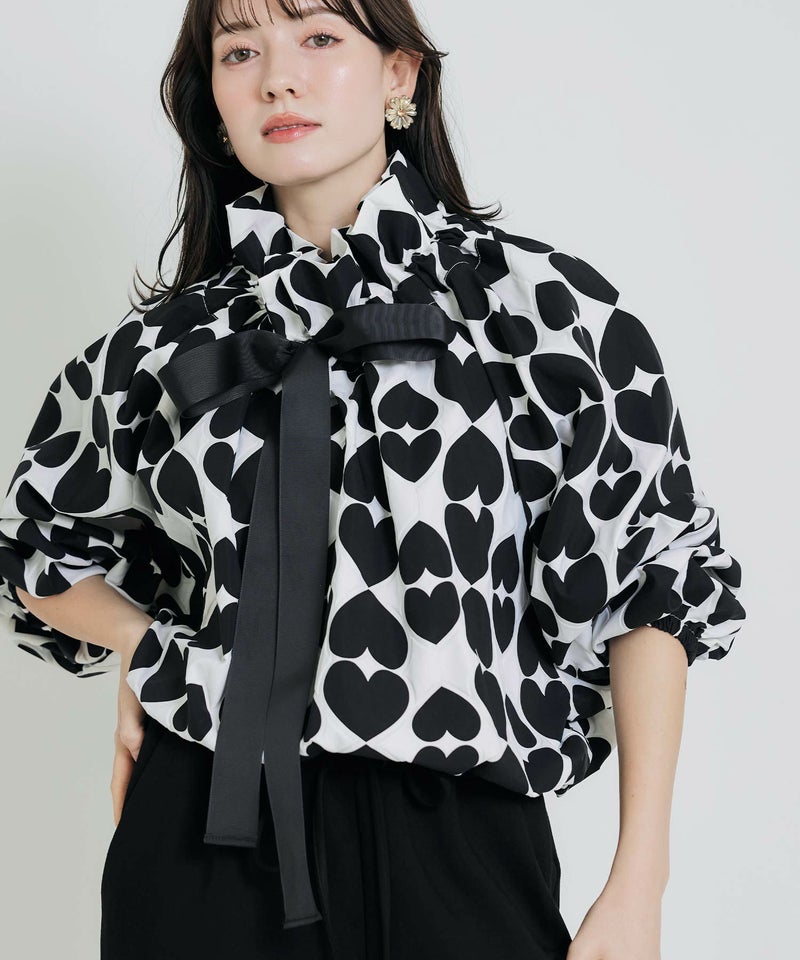 model：H155　着用サイズ：M　ホワイト系その他