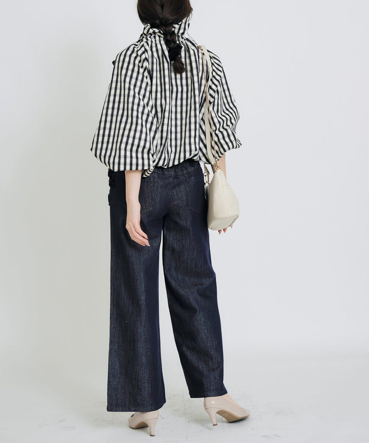 model：H155　着用サイズ：M　アイボリー