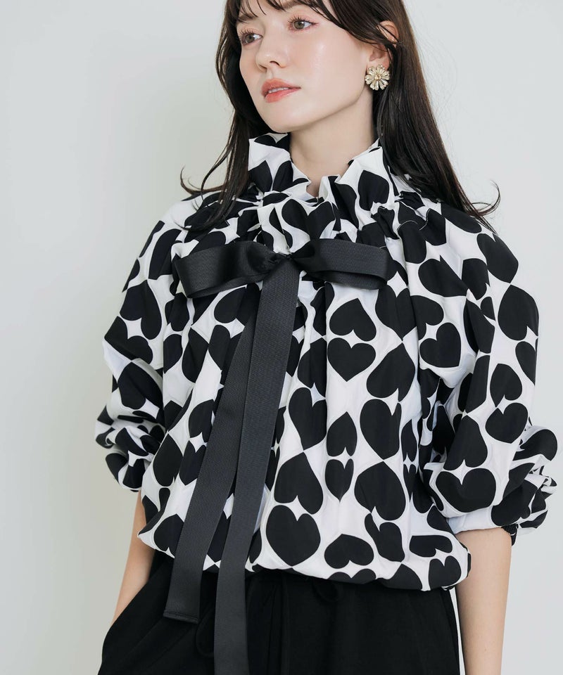 model：H155　着用サイズ：M　ホワイト系その他