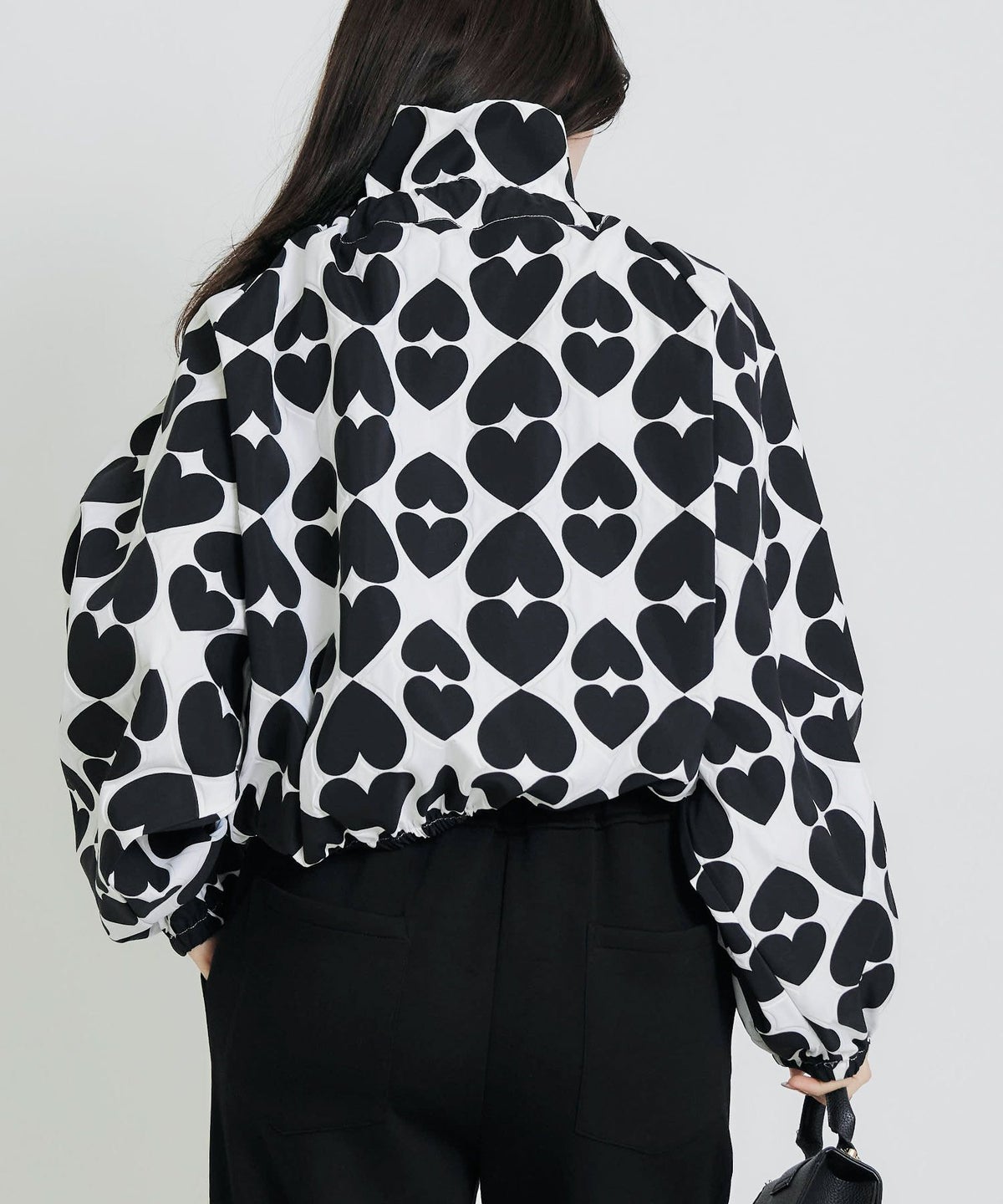 model：H155　着用サイズ：M　ホワイト系その他