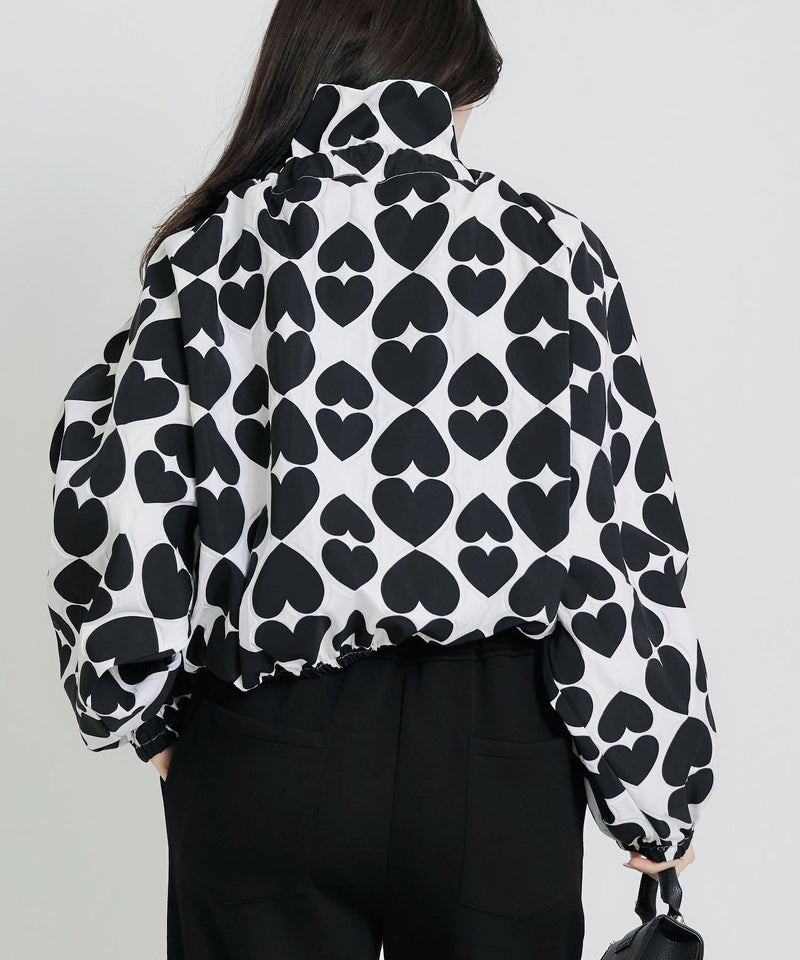 model：H155　着用サイズ：M　ホワイト系その他