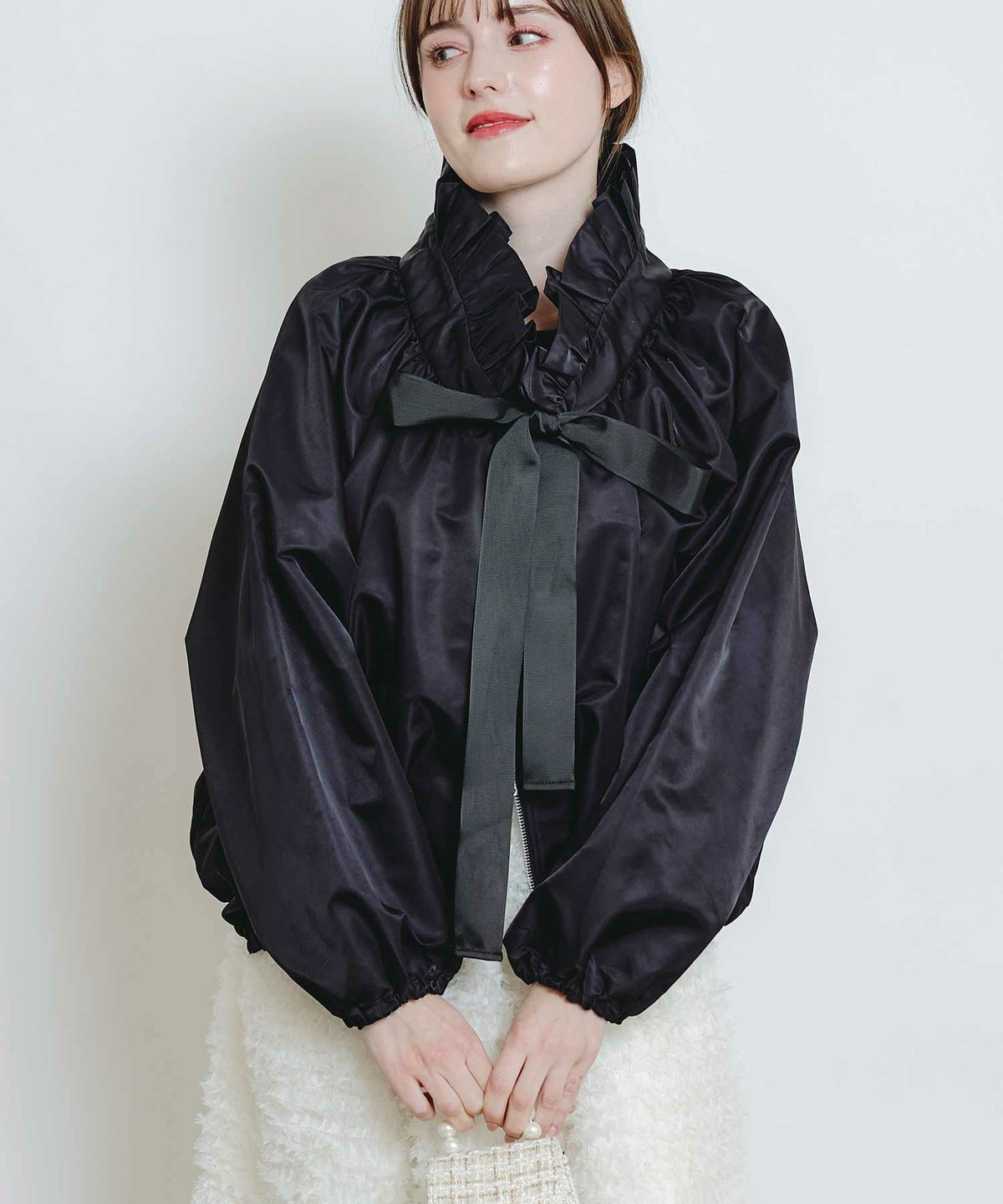 model：H160　着用サイズ：M　ブラック