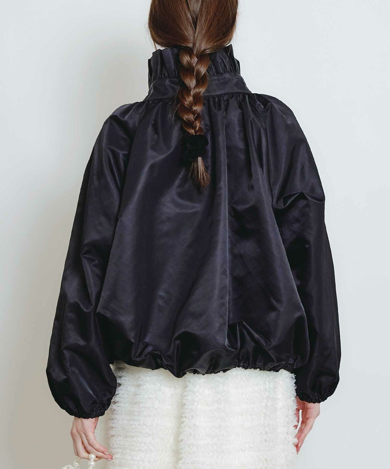 model：H160　着用サイズ：M　ブラック