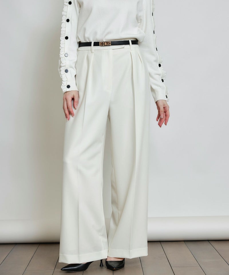 model：H160　着用サイズ：M　オフホワイト