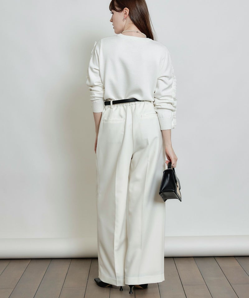 model：H160　着用サイズ：M　オフホワイト