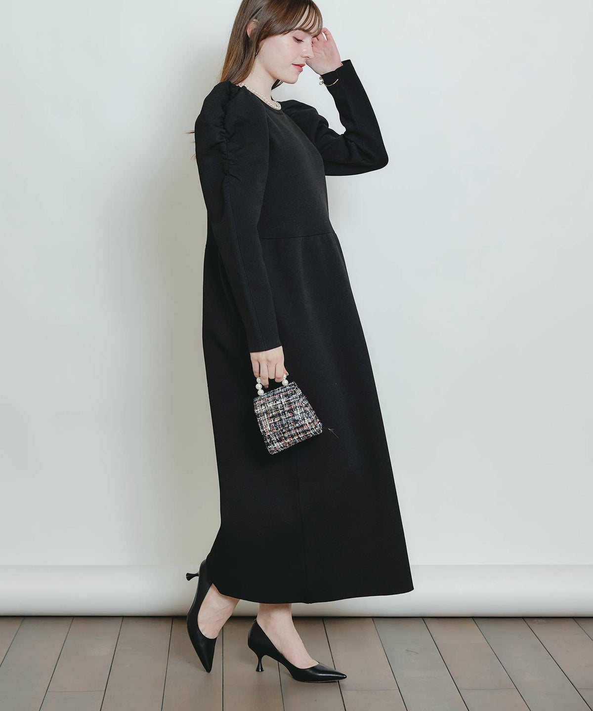 model：H160　着用サイズ：M　ブラック