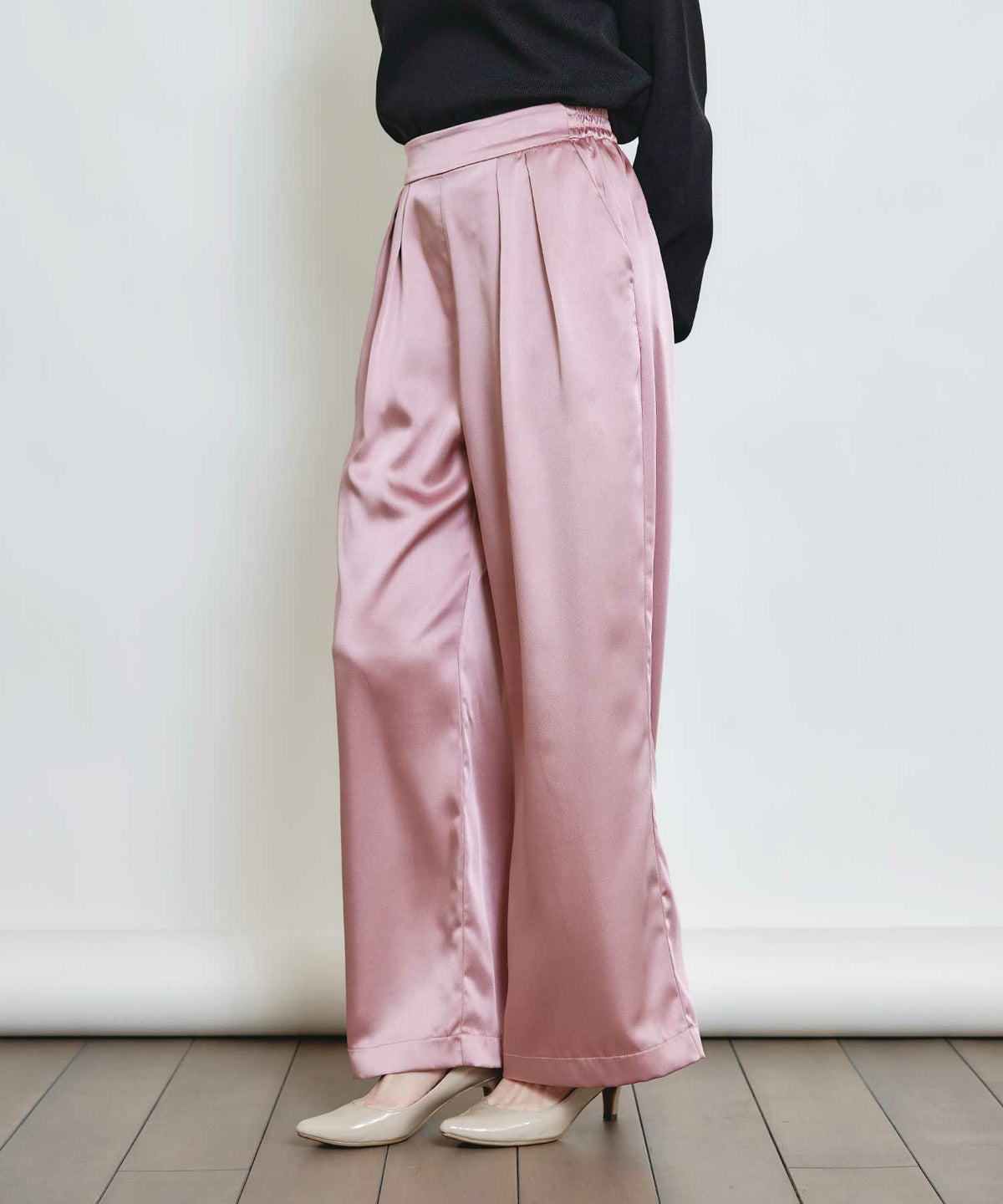 model：H160　着用サイズ：M　ピンク