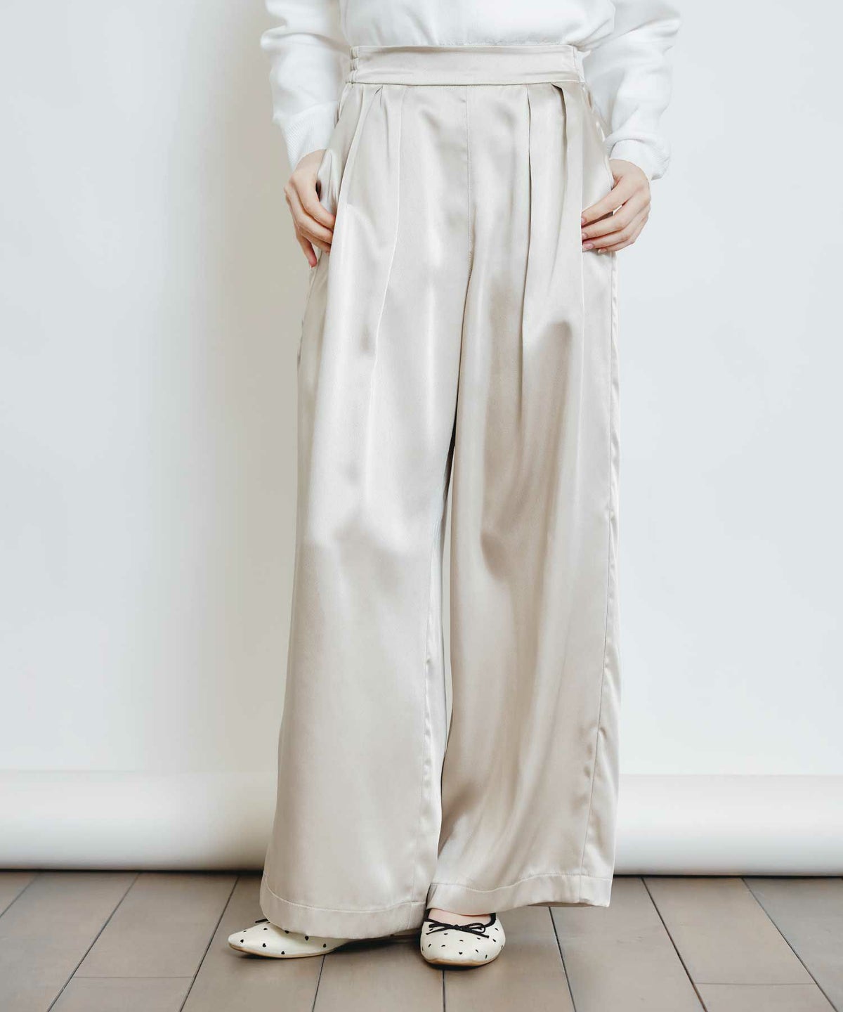 model：H160　着用サイズ：M　シャンパン