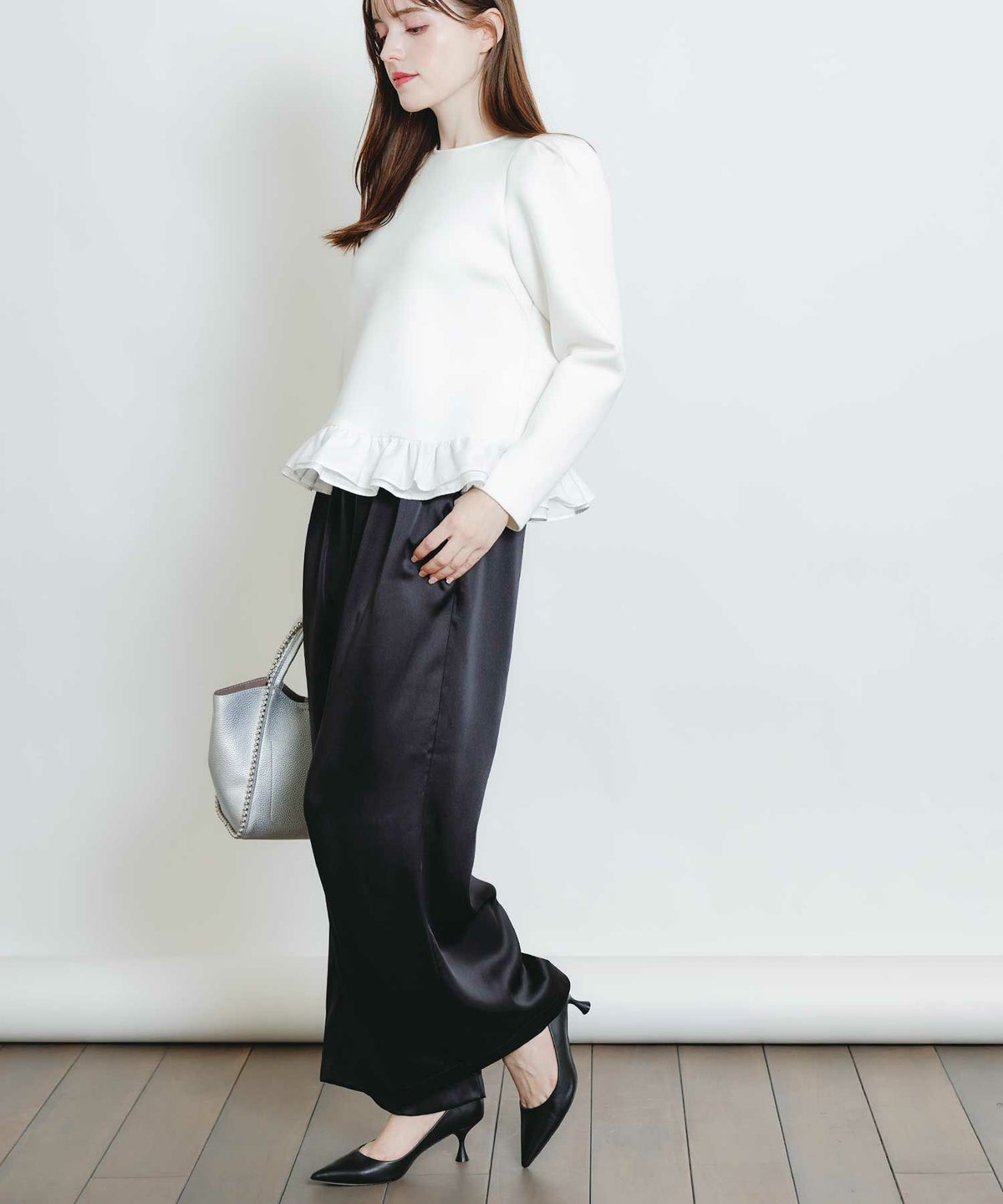 model：H160　着用サイズ：M　ブラック