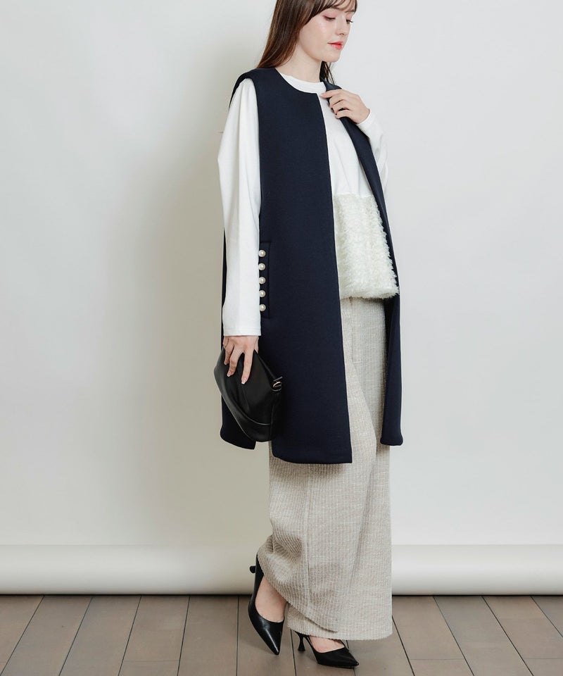 model：H160　着用サイズ：M　オフホワイト