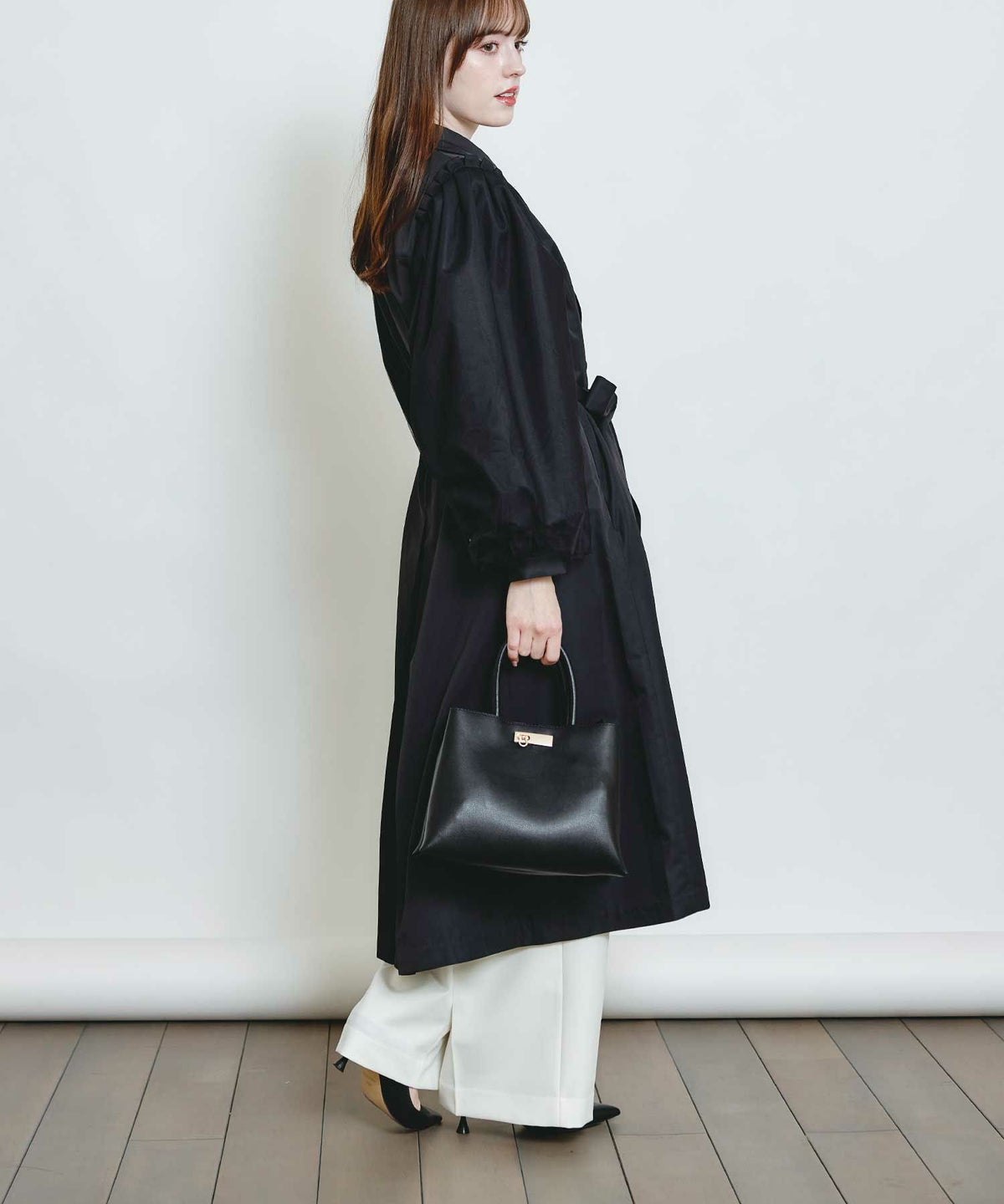 model：H160　着用サイズ：M　ブラック