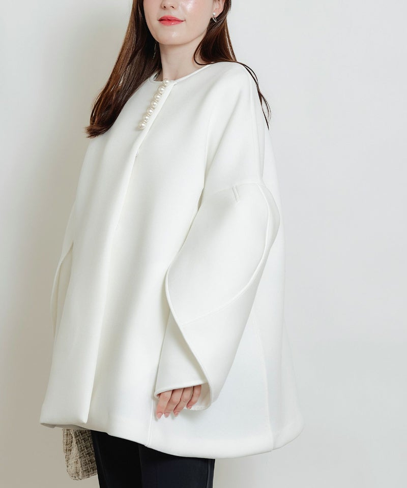 model：H160　着用サイズ：M　オフホワイト