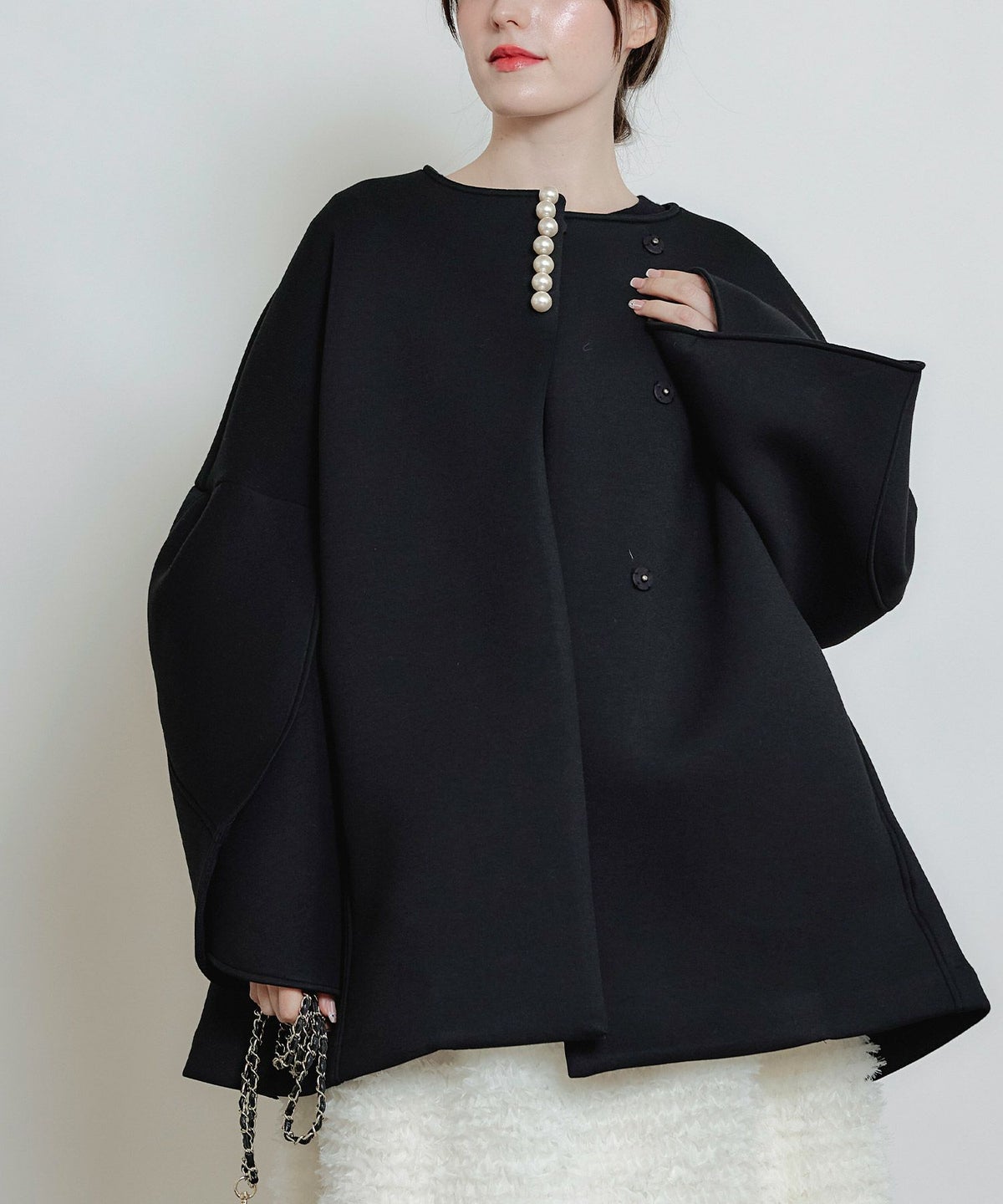 model：H160　着用サイズ：M　ブラック