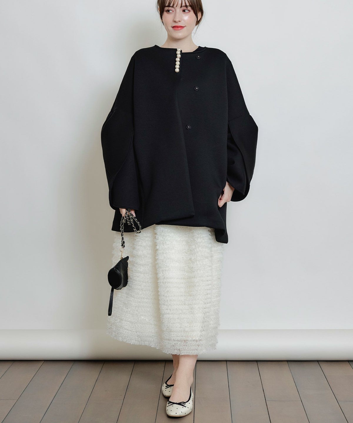 model：H160　着用サイズ：M　ブラック