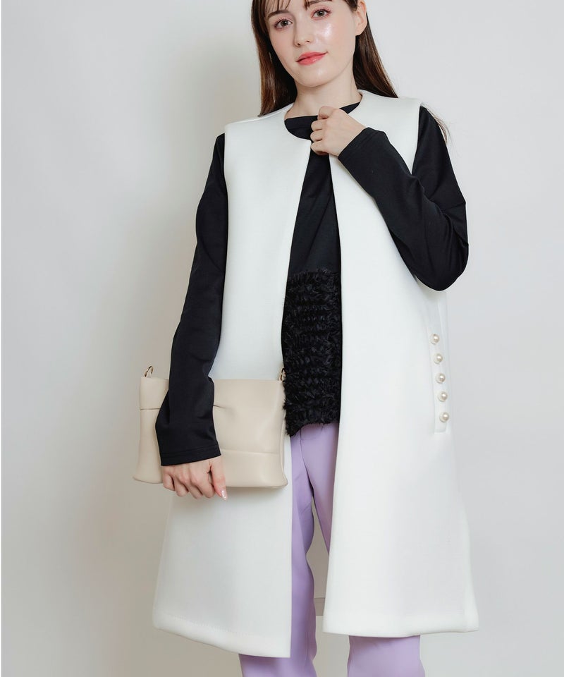 model：H160　着用サイズ：M　オフホワイト