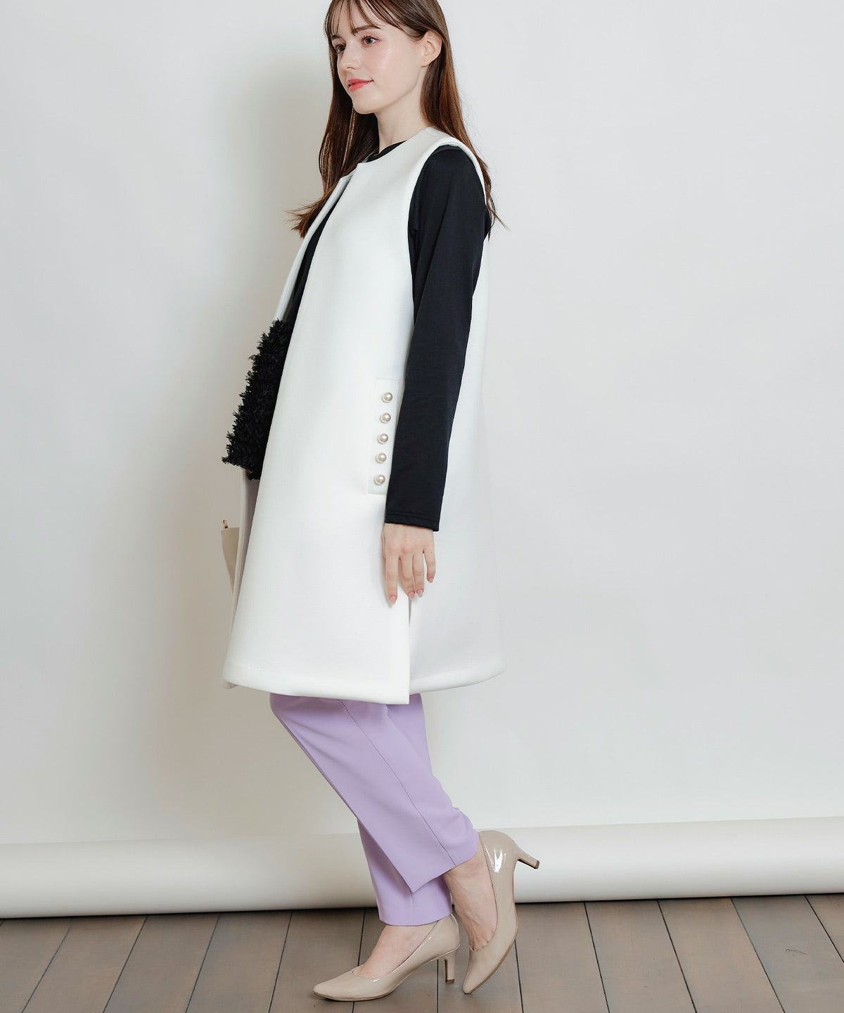 model：H160　着用サイズ：M　オフホワイト