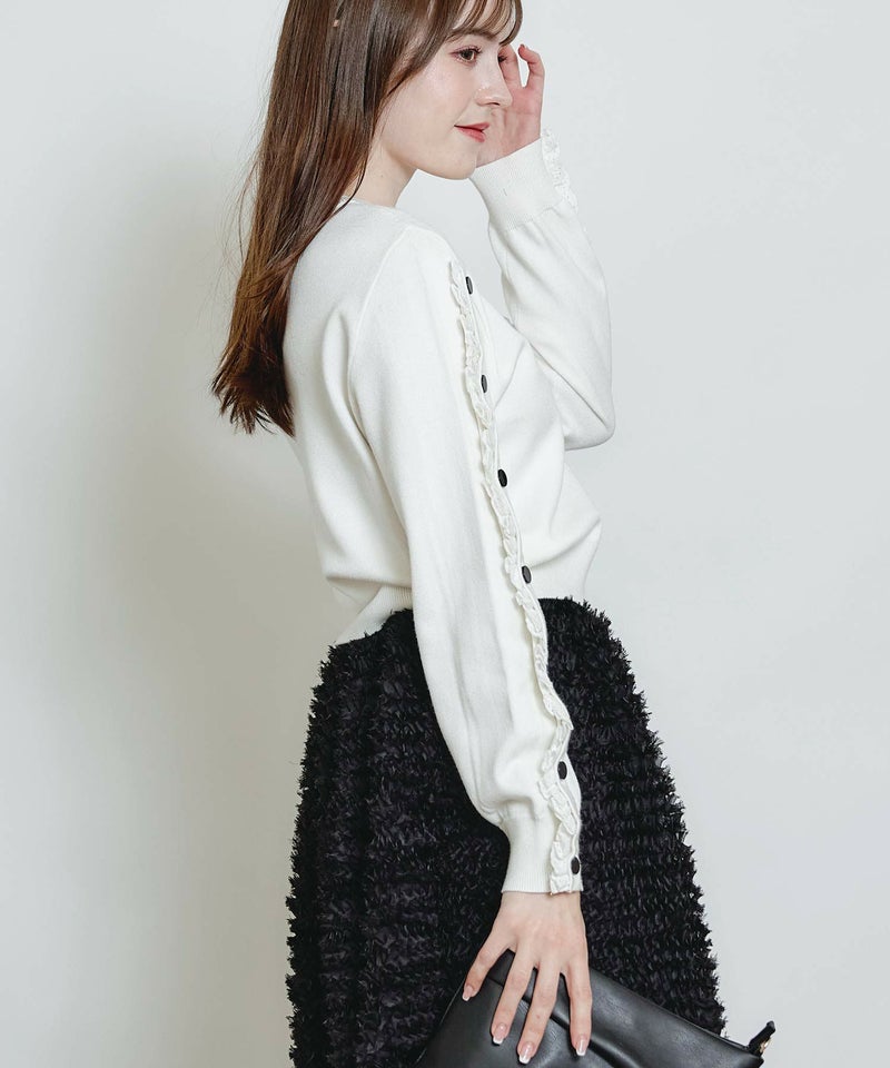 model：H160　着用サイズ：M　オフホワイト