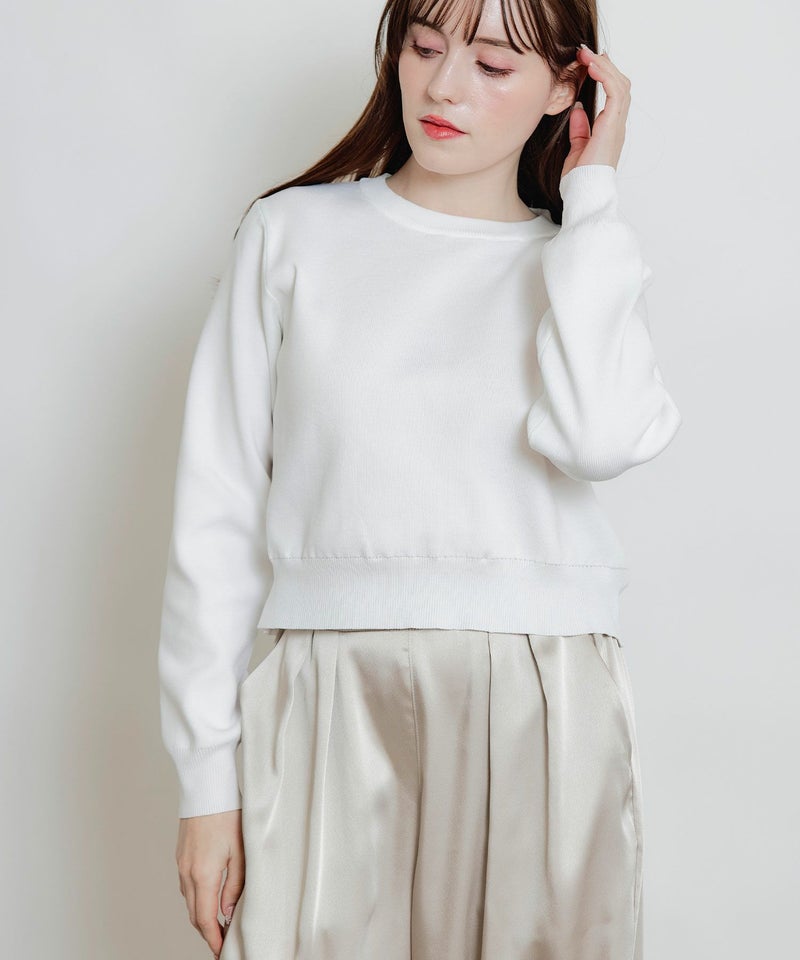 model：H160　着用サイズ：M　オフホワイト