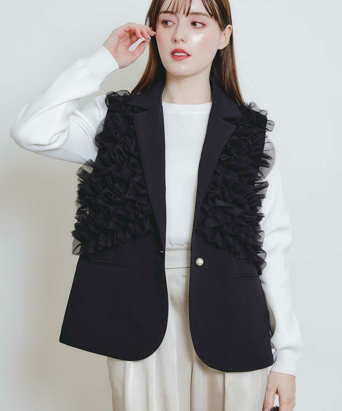 model：H160　着用サイズ：M　ブラック