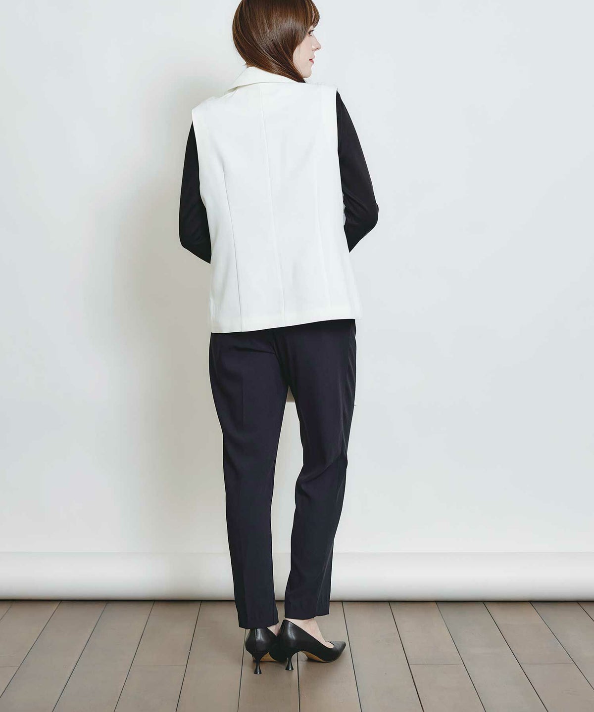 model：H160　着用サイズ：M　オフホワイト