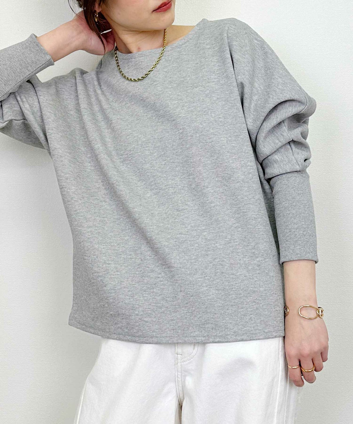 model：H164　着用サイズ：M　ライトグレー