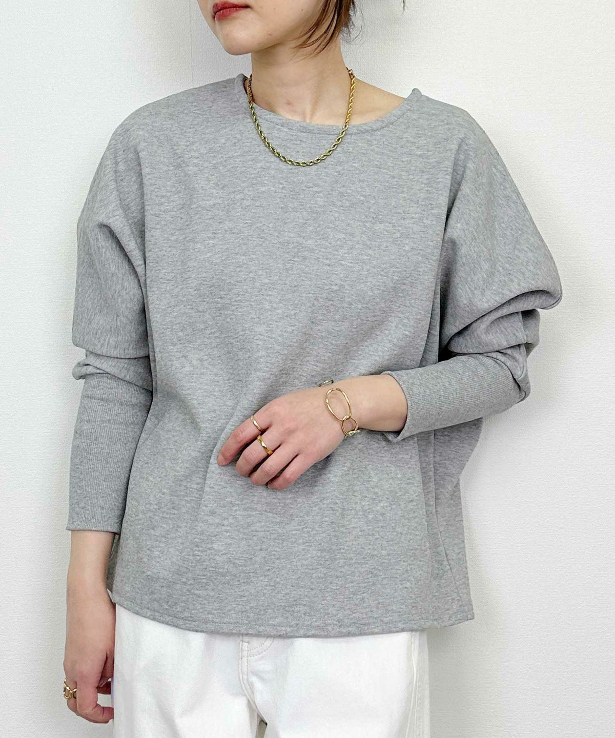 model：H164　着用サイズ：M　ライトグレー