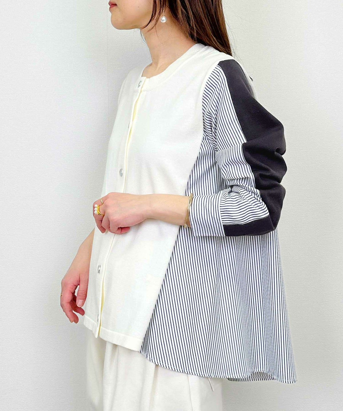 model：H164　着用サイズ：M　アイボリー