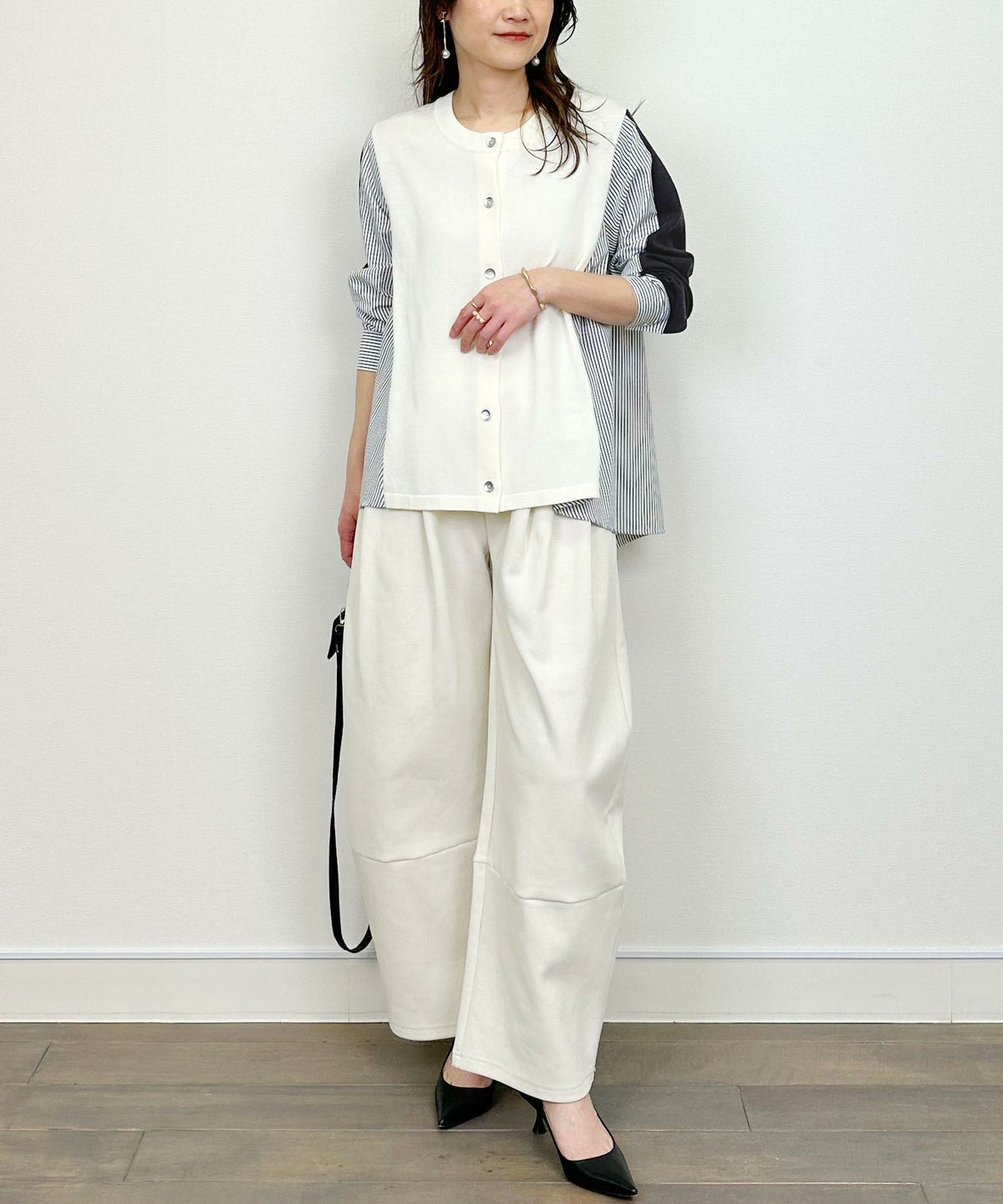 model：H164　着用サイズ：M　アイボリー