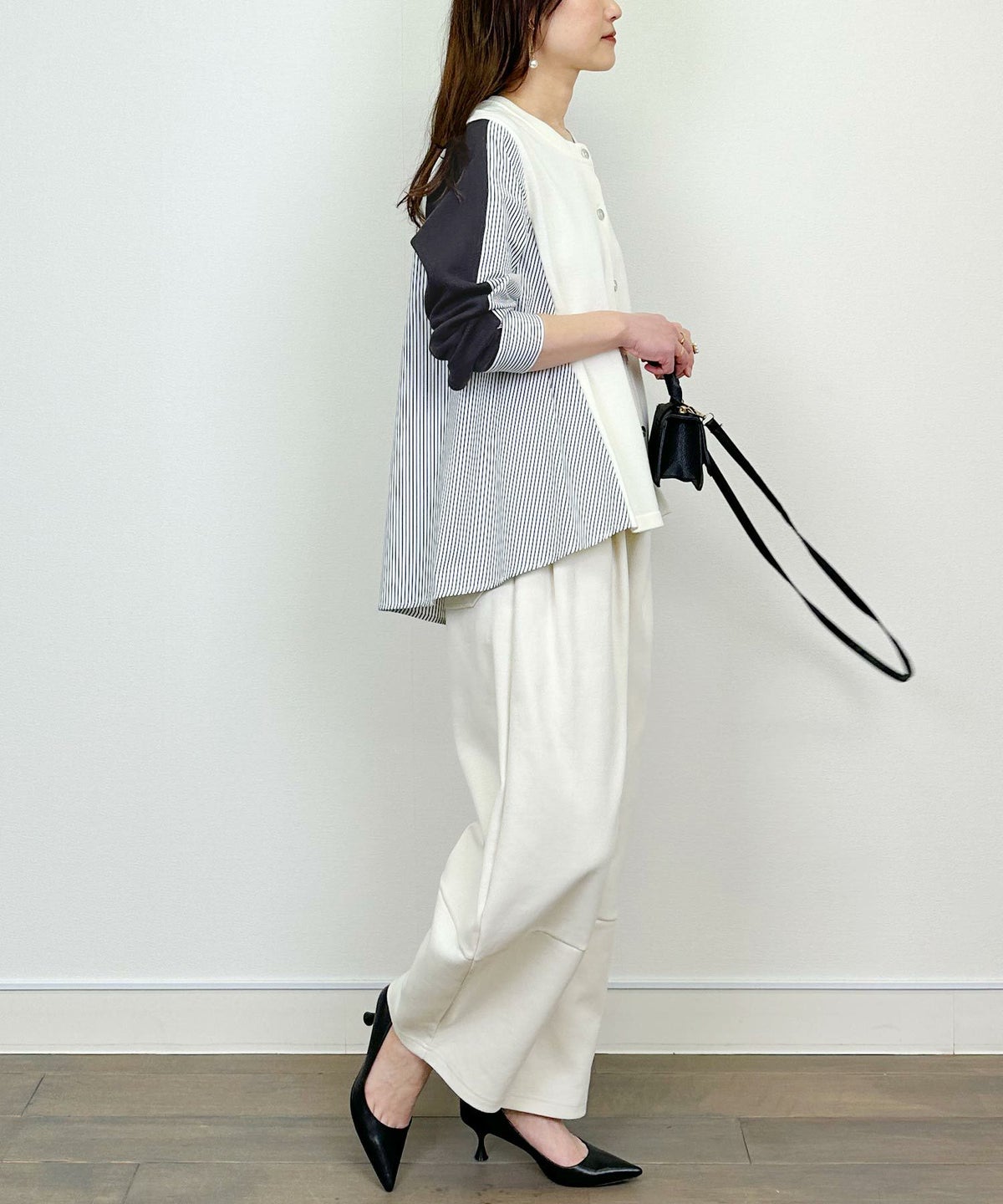 model：H164　着用サイズ：M　アイボリー