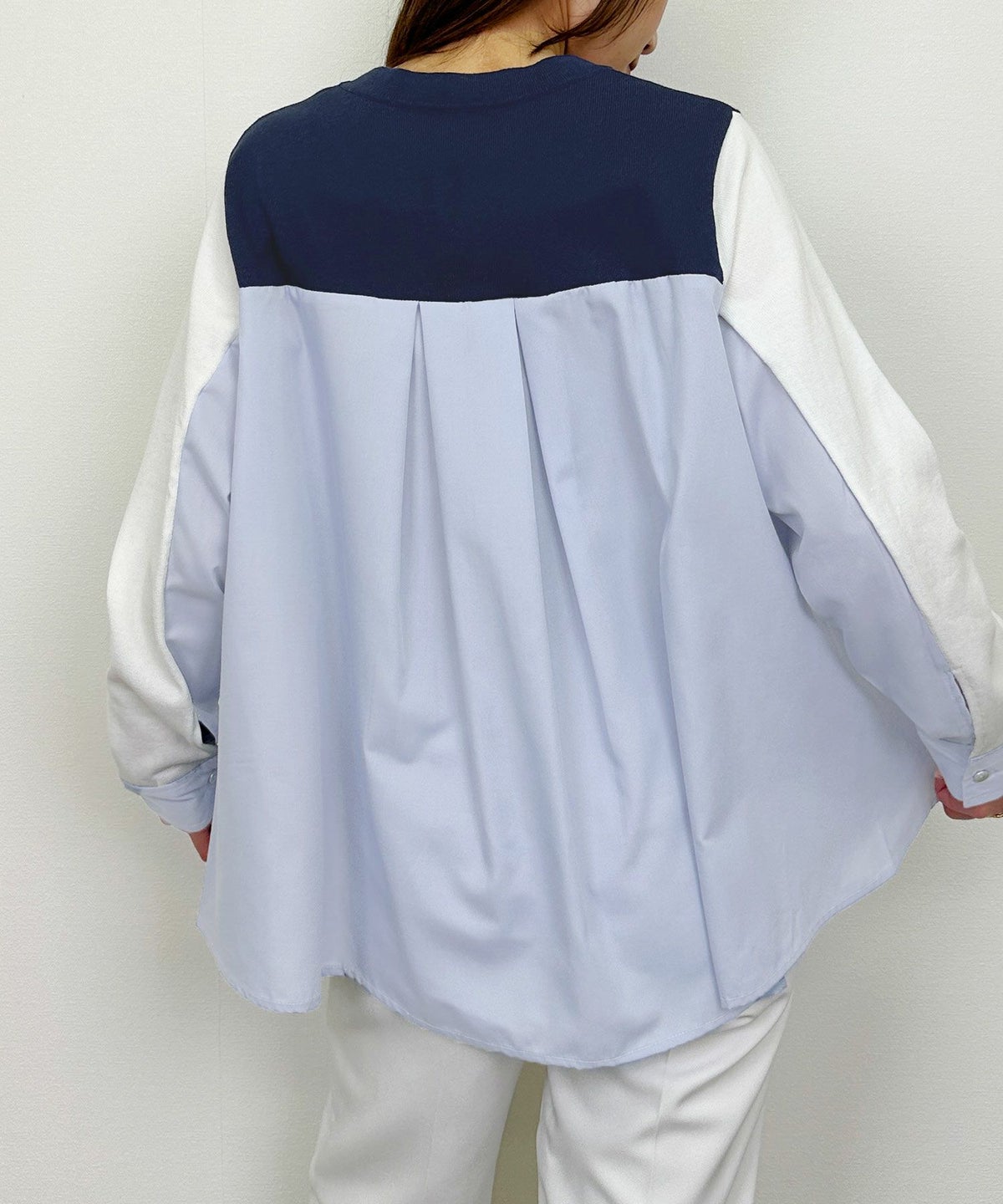 model：H164　着用サイズ：M　ネイビー