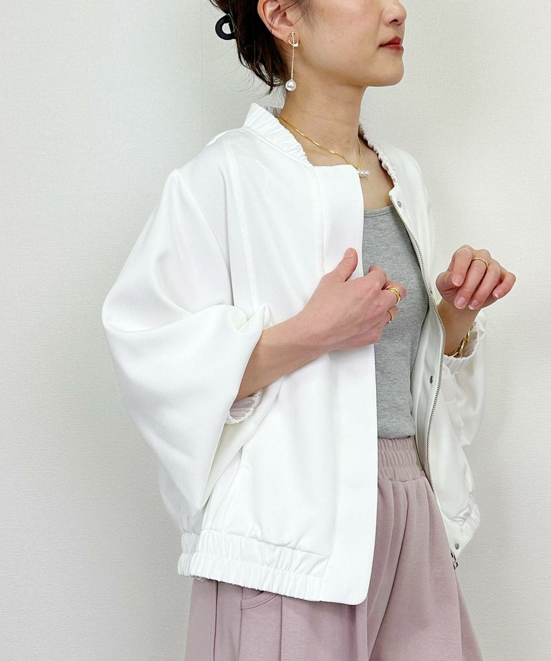 model：H164　着用サイズ：M　オフホワイト