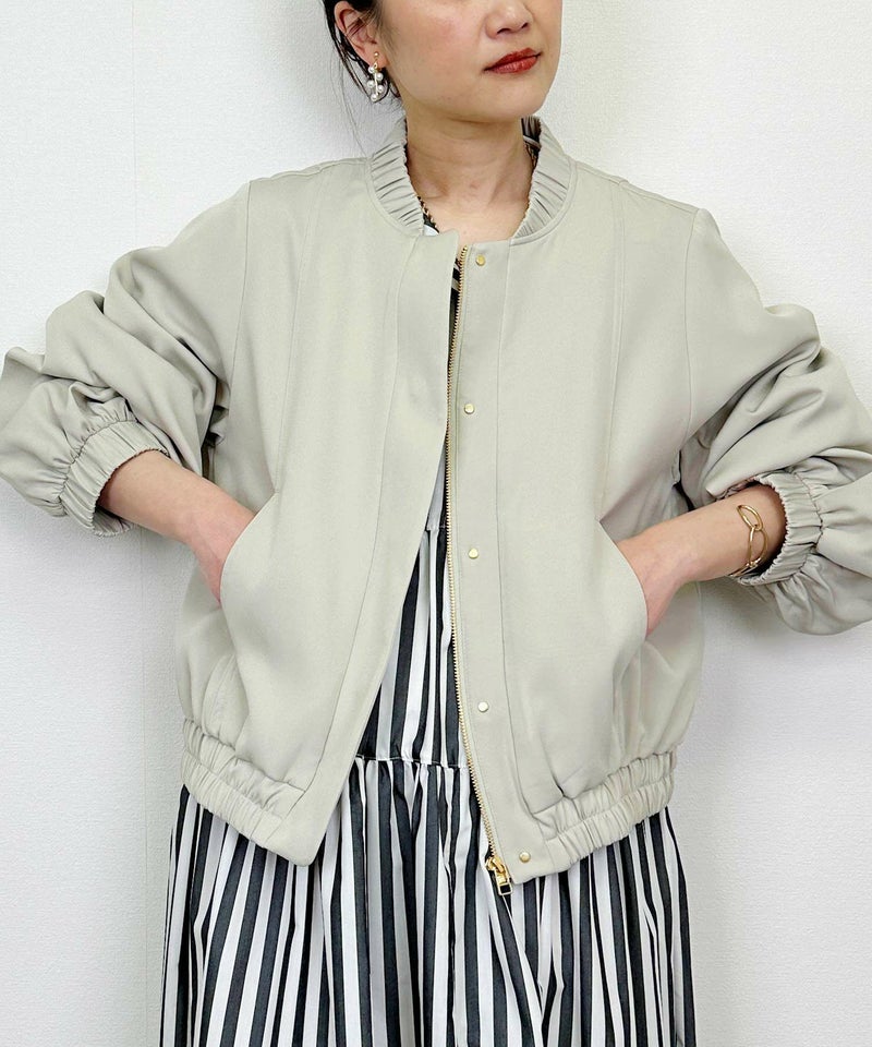 model：H164　着用サイズ：M　ライトグレー