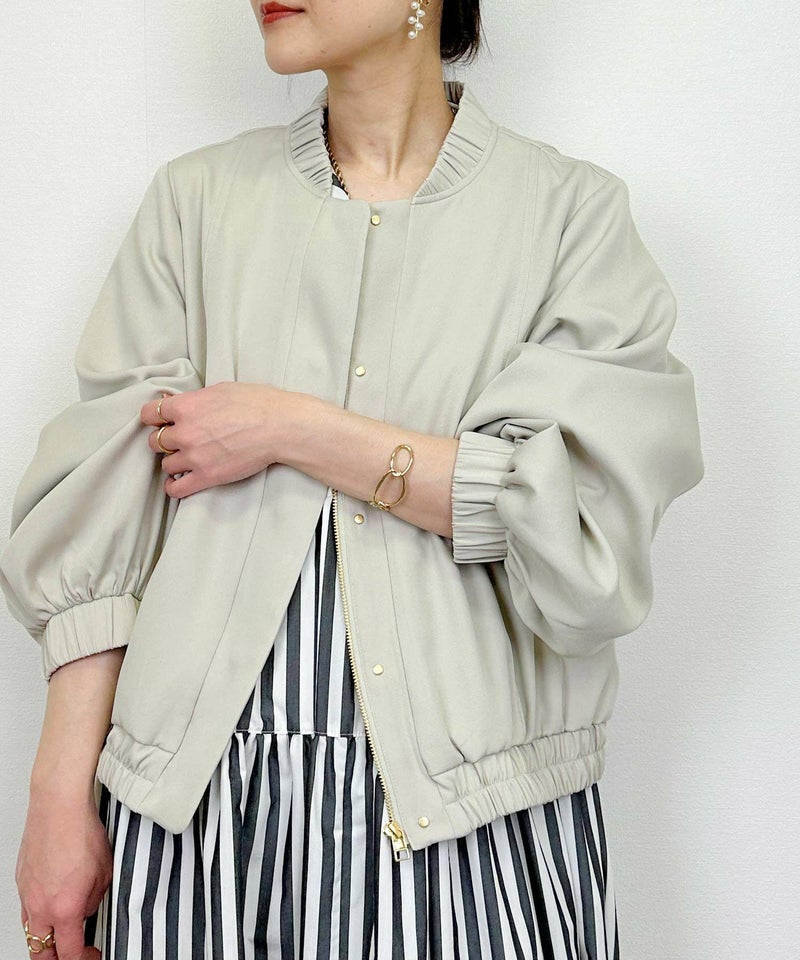 model：H164　着用サイズ：M　ライトグレー