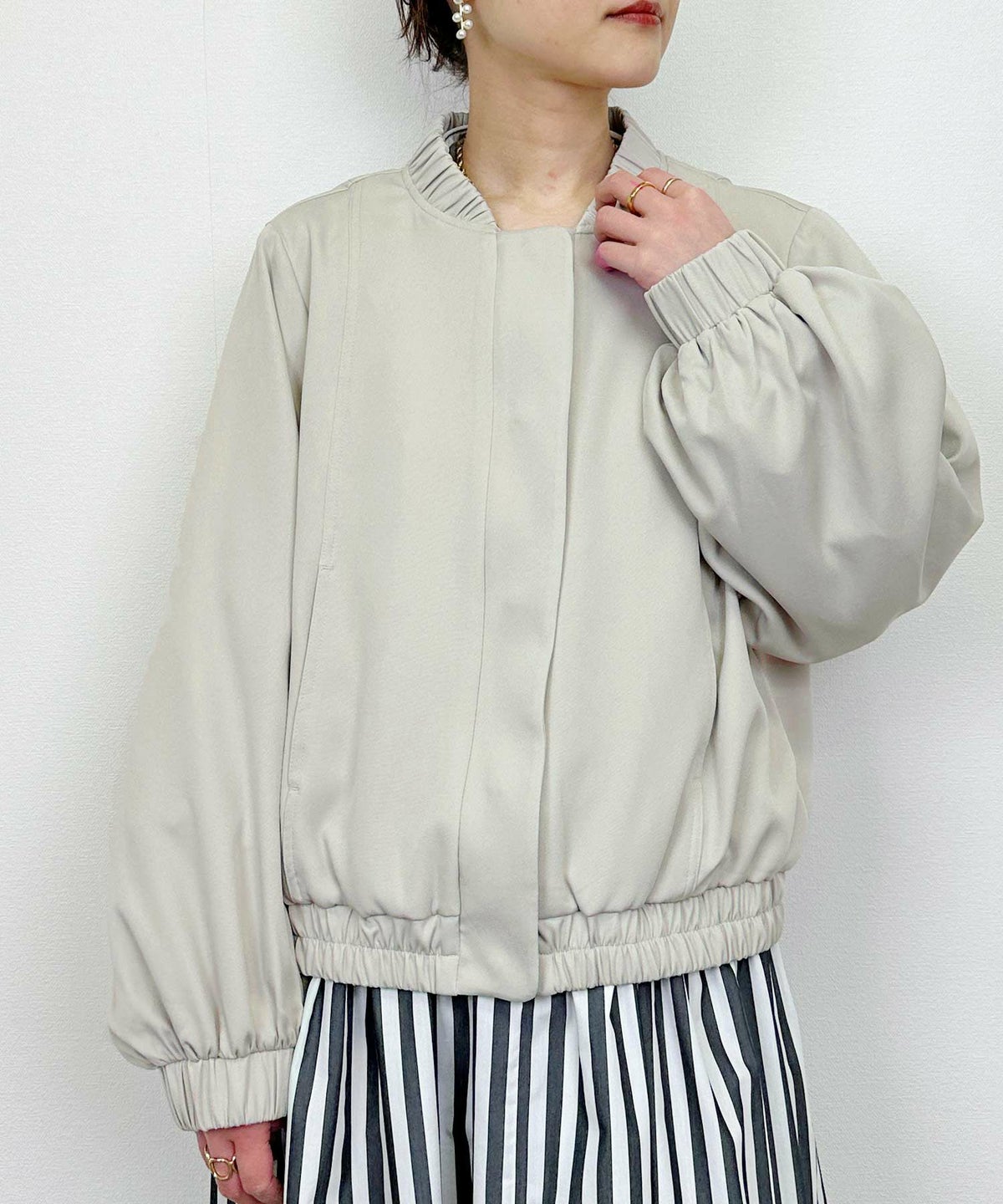 model：H164　着用サイズ：M　ライトグレー
