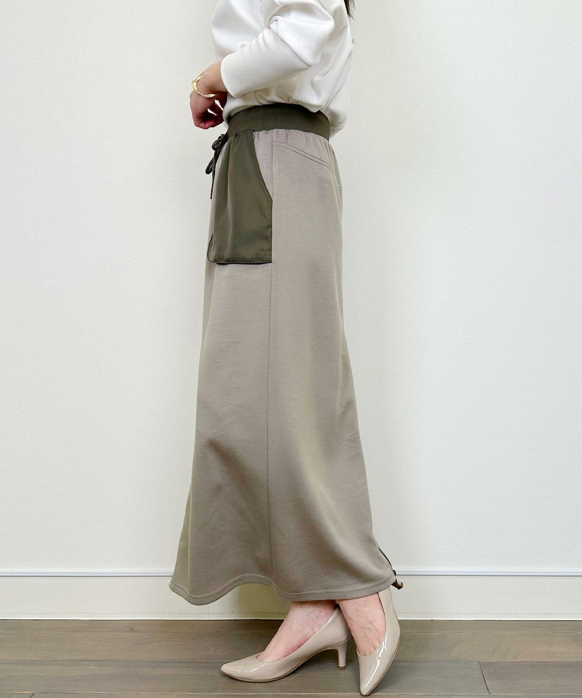 model：H164　着用サイズ：M　グレー