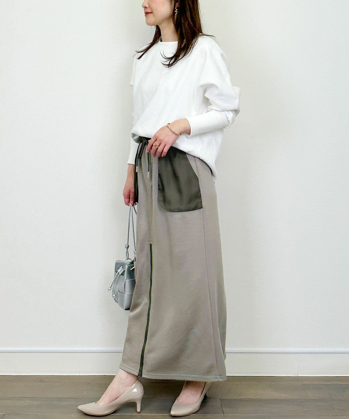 model：H164　着用サイズ：M　グレー