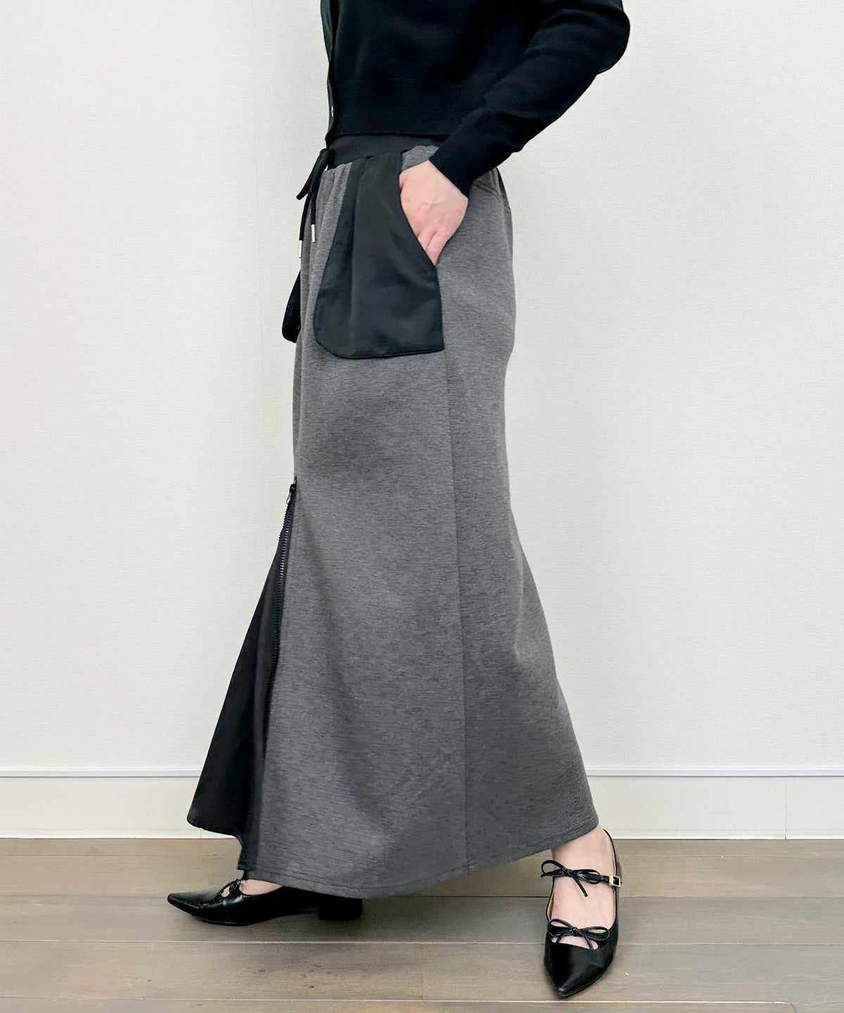 model：H164　着用サイズ：M　チャコールグレー