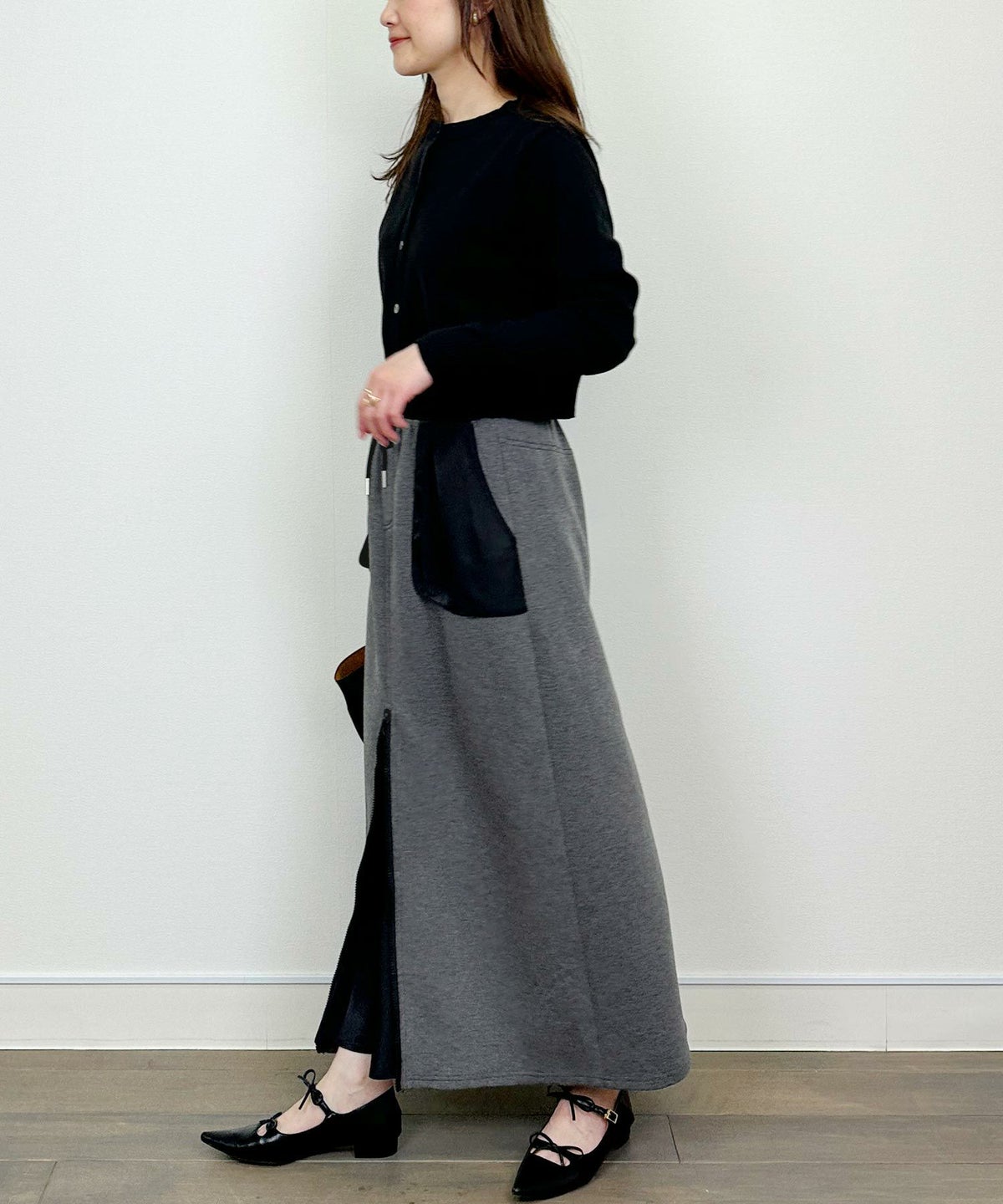 model：H164　着用サイズ：M　チャコールグレー